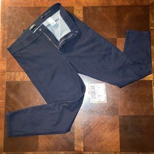 Banana Republic Skinny 32's